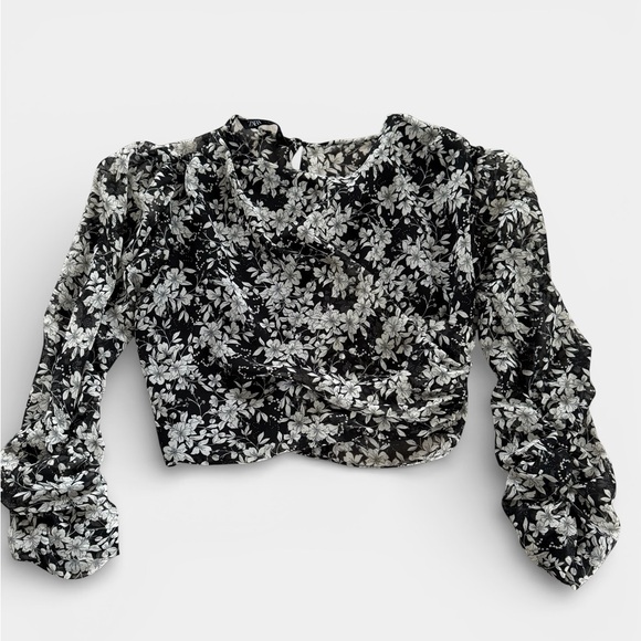 Zara Black White Floral Long Sleeve Crop Blouse XS - Picture 2 of 6